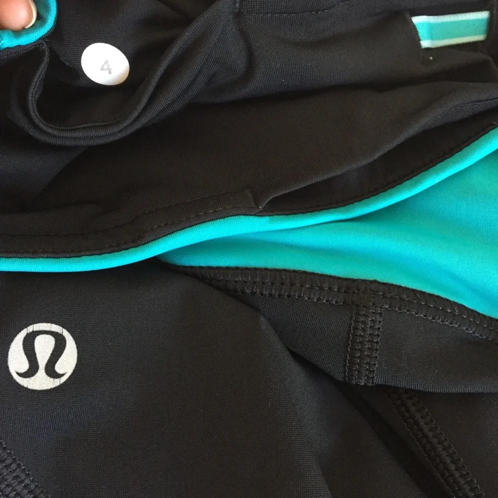 Lululemon Water Bound Crop
